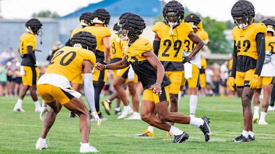 Mike's Beer Bar War Room: Steelers' defense deeper, prepared for North taken in Latrobe, Pa. (War Room)